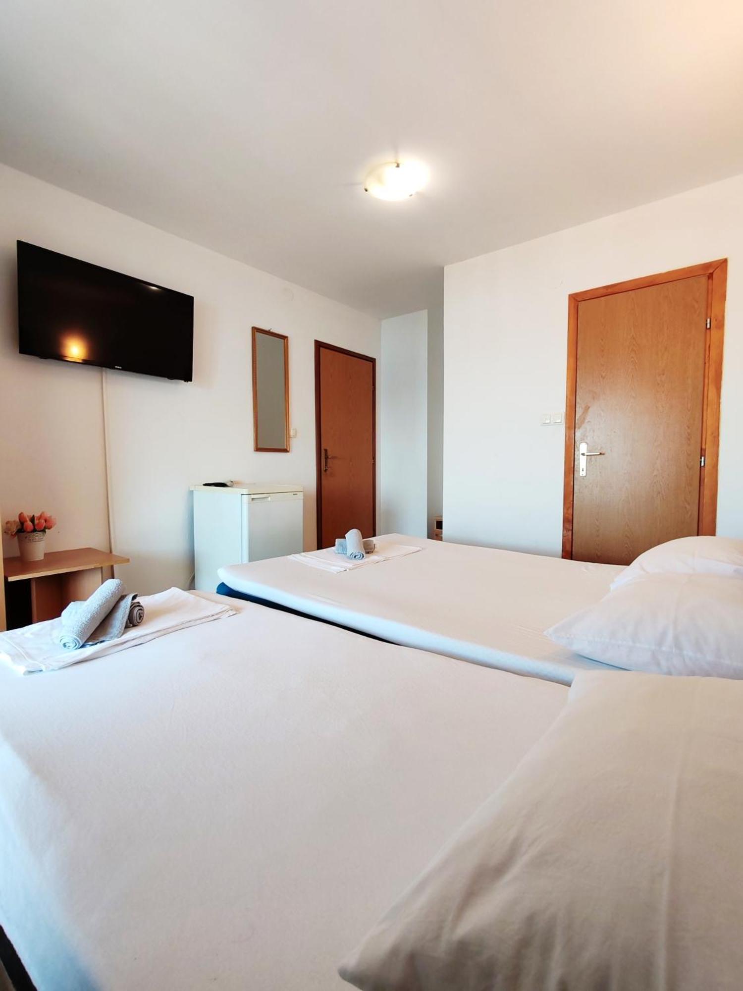 Apartment & Rooms Tempera Neum Luaran gambar
